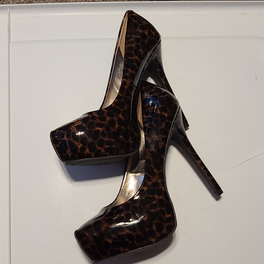 Platform Heels - Picture 2 of 3